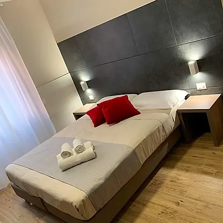 S. Pietro 4* Rome